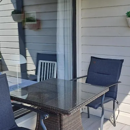Berit, Near The With Its Own Private Parking Apartamento Kristiansand